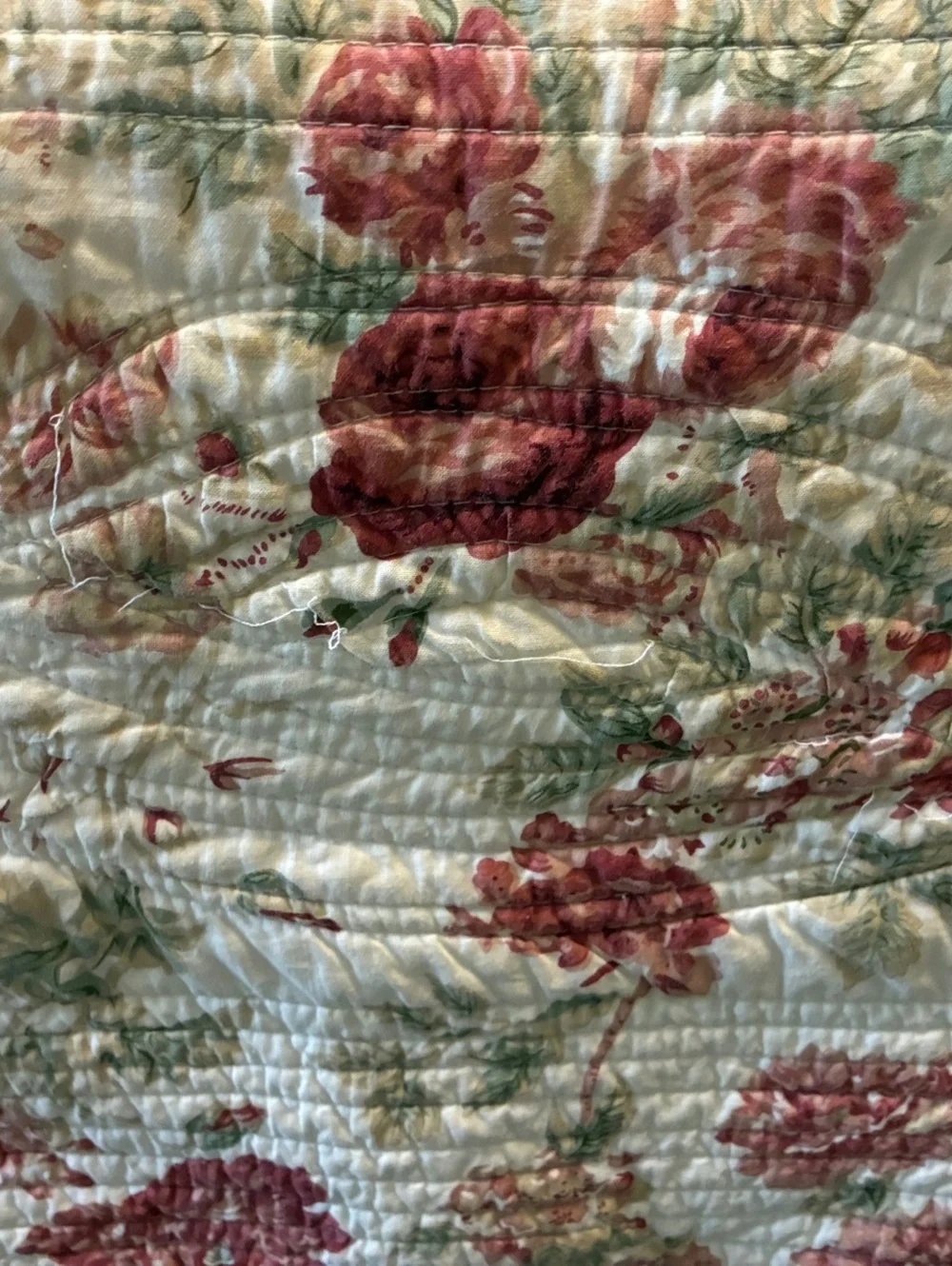 Vintage Rose reversible Floral Quilted Bedspread accent pillows 1 sham